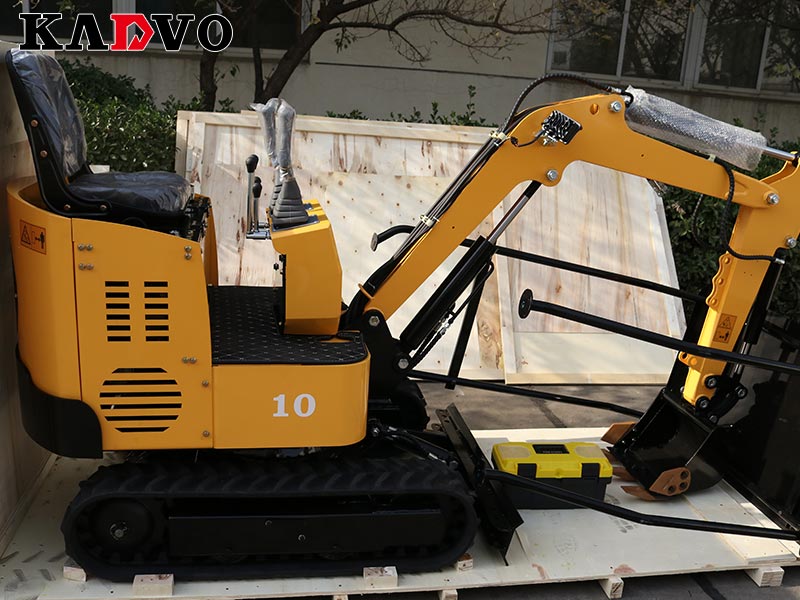 凱迪沃重工KV12小型挖掘機(jī)出口東盟地區(qū)